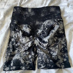 Yeoreo scrunch butt shorts